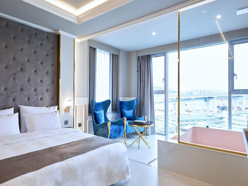 Grand Bern Hotel image