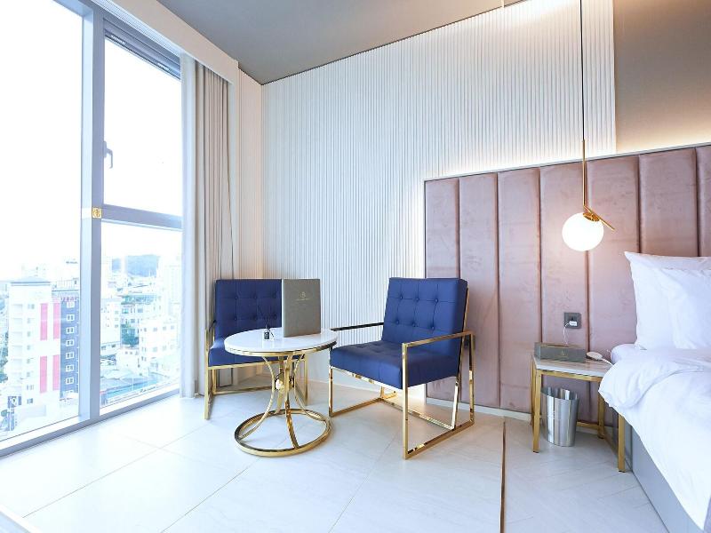 Grand Bern Hotel image