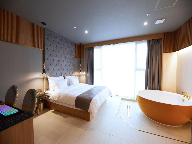 Grand Bern Hotel image