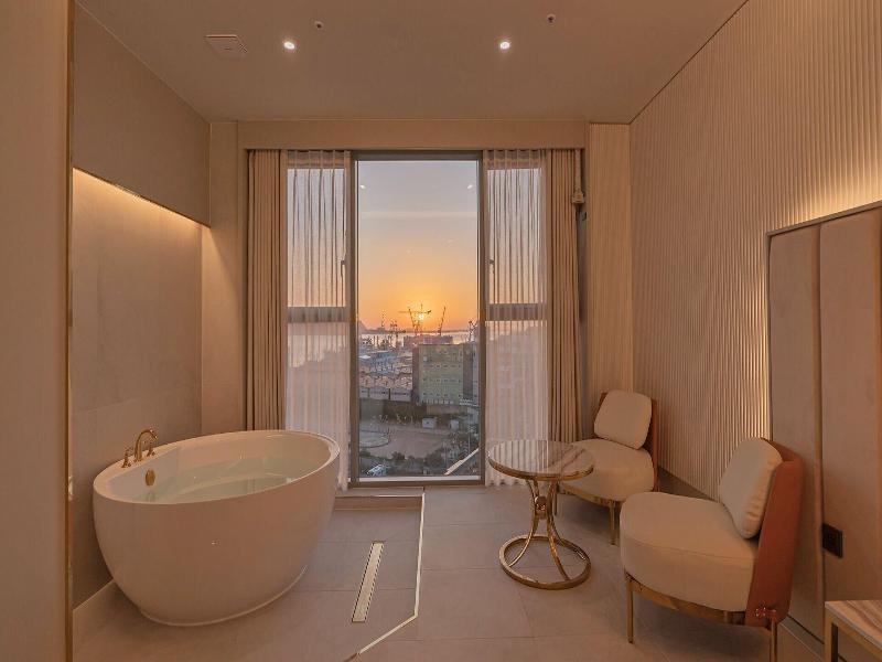 Grand Bern Hotel image
