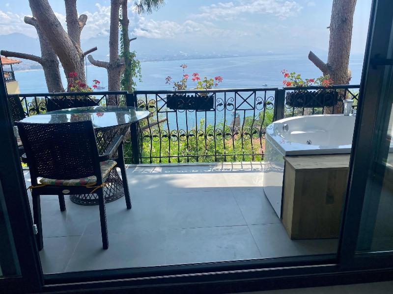 Castle Boutique Hotel Alanya image