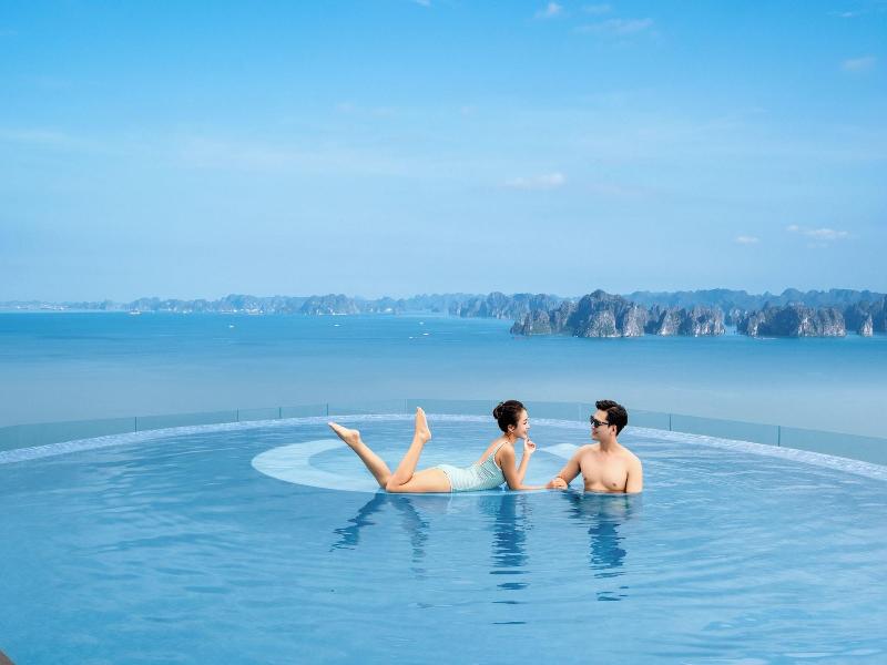 A La Carte Ha Long Bay Managed By Taseco image