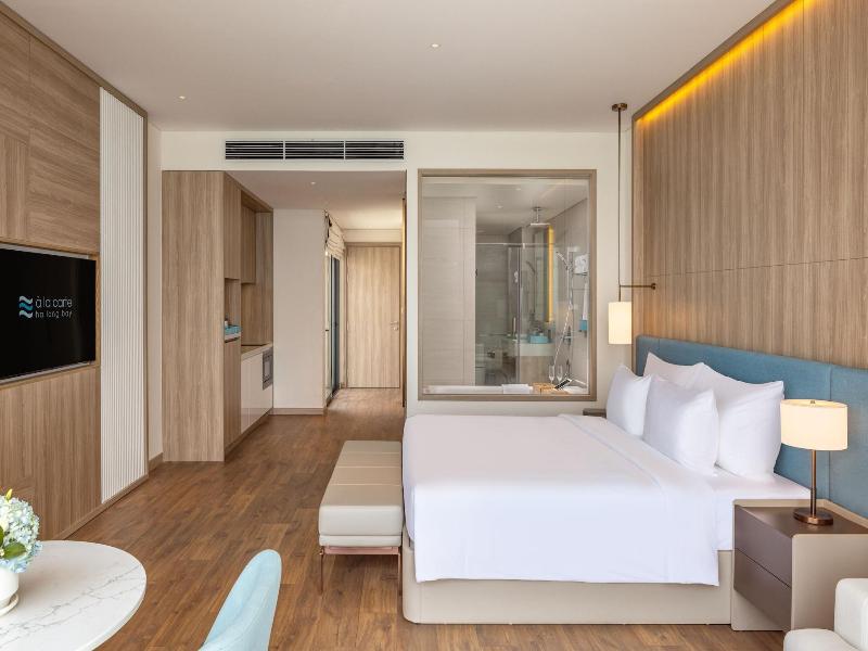 A La Carte Ha Long Bay Managed By Taseco image