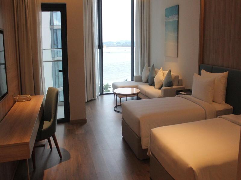 A La Carte Ha Long Bay Managed By Taseco image