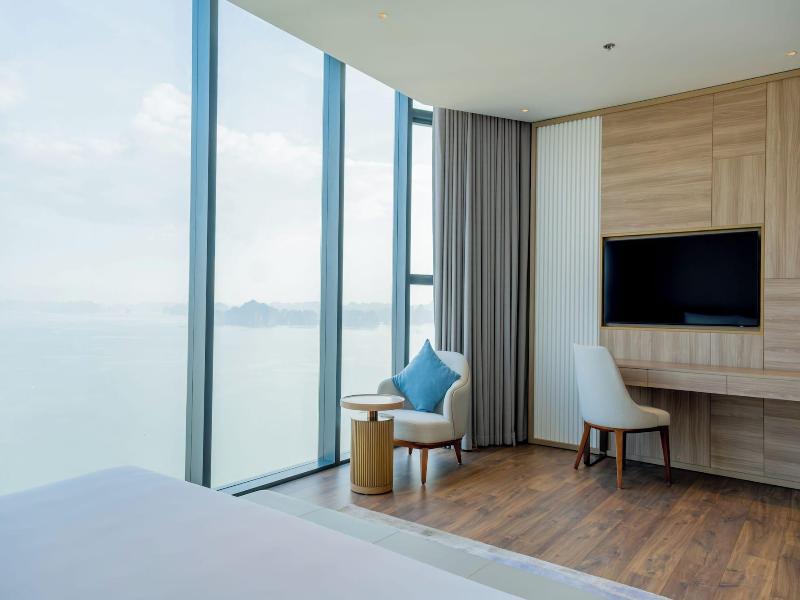 A La Carte Ha Long Bay Managed By Taseco image
