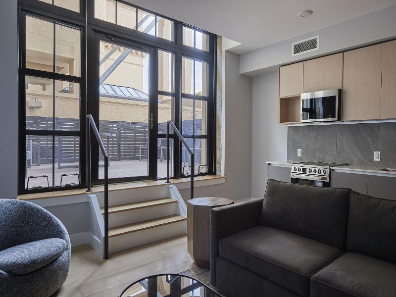 Riversuites At The Battery image