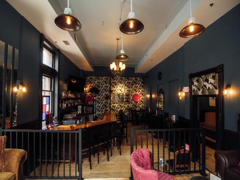 The Oliver Inn Duluth Hotel Near Canal Park