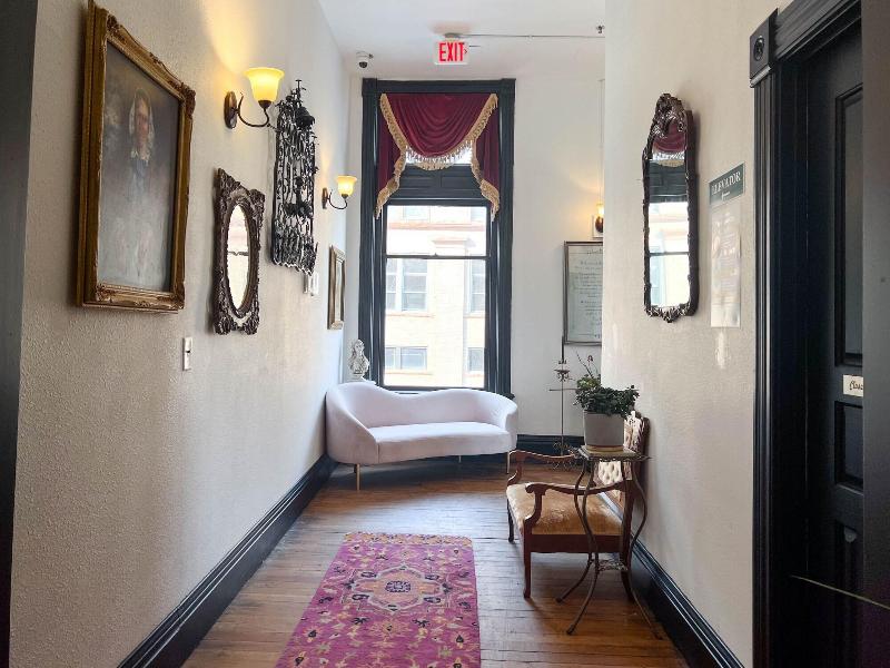 The Oliver Inn Duluth Hotel Near Canal Park