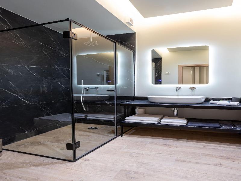 Philia Boutique Hotel image