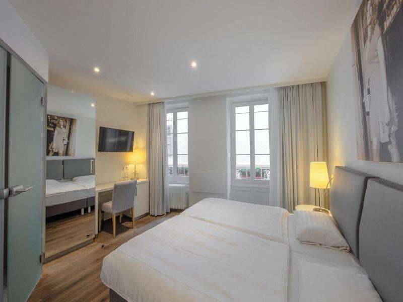 Hotel De La Rouvenaz image