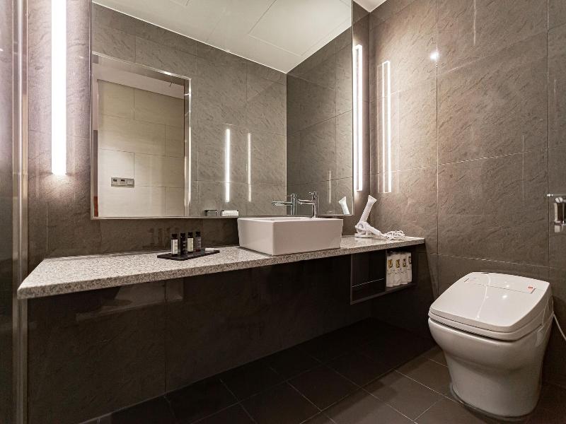 Topcloud Hotel Iksan image