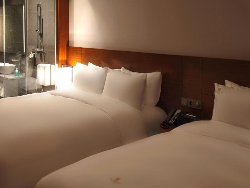 Topcloud Hotel Iksan image
