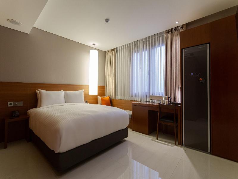 Topcloud Hotel Iksan image