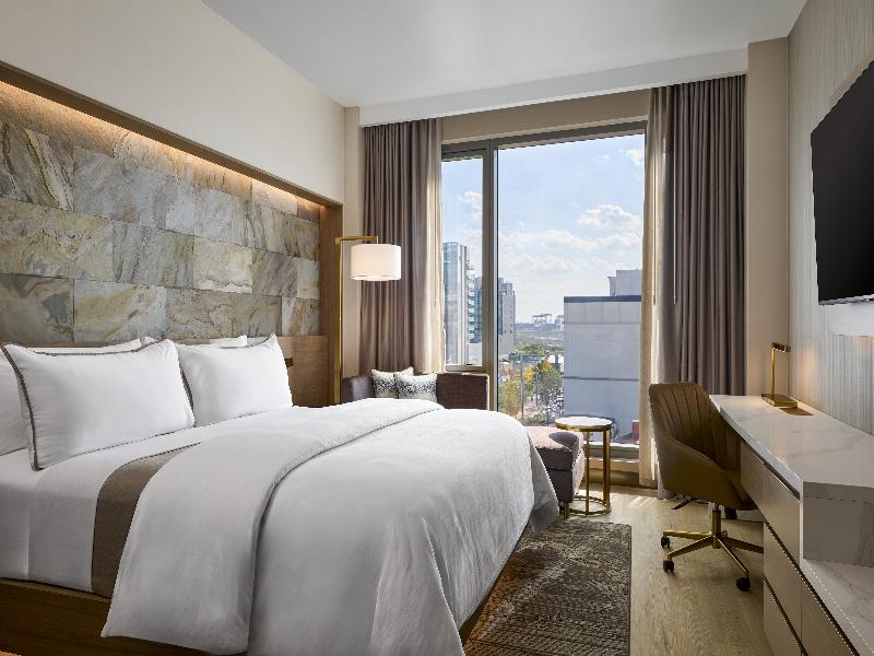 The Westin Flushing Laguardia Airport image