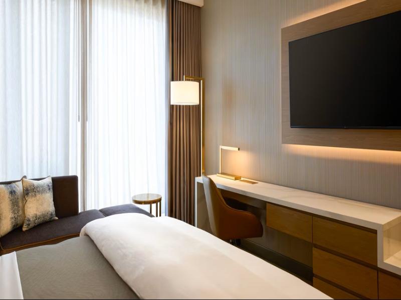 The Westin Flushing Laguardia Airport image