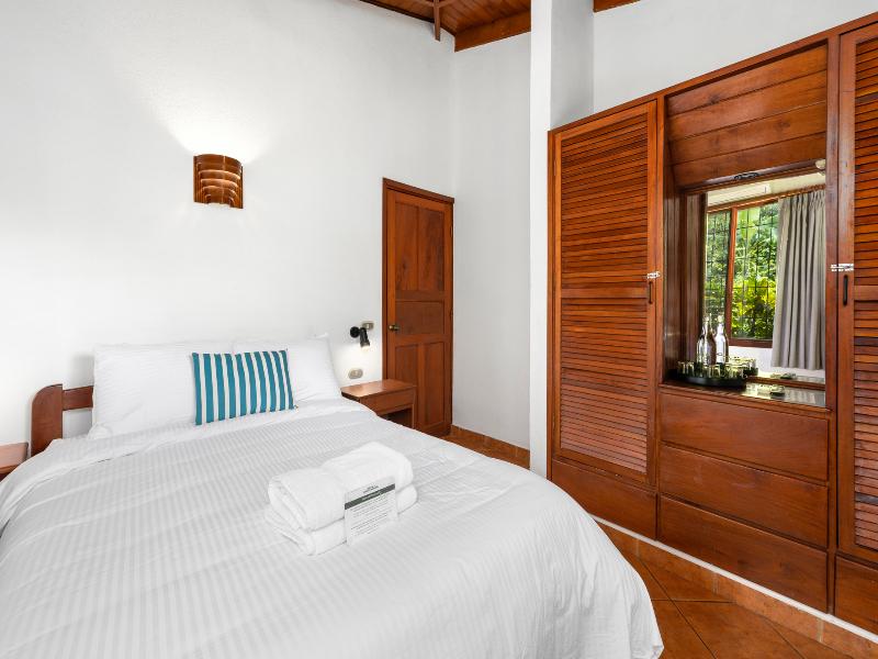 Bahia Esmeralda image