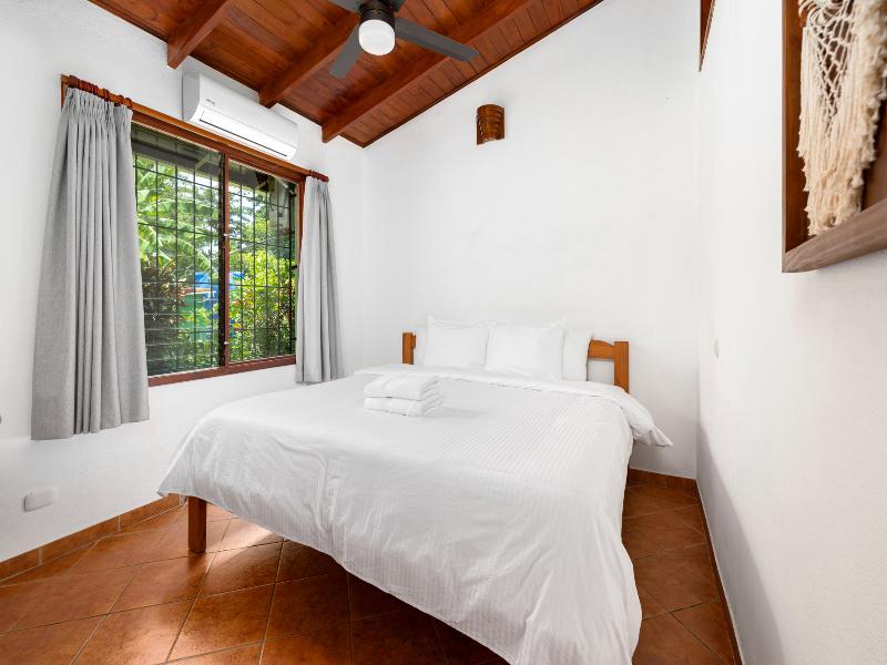 Bahia Esmeralda image