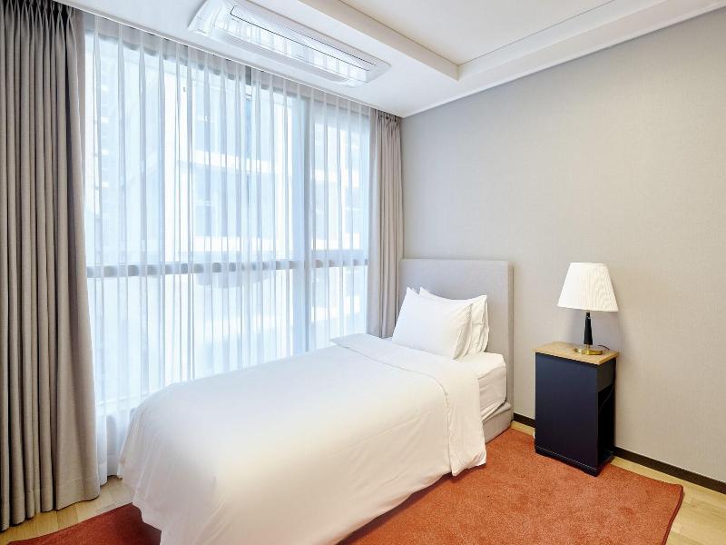 Uh Flat The Seocho image