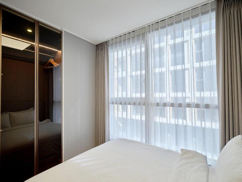 Uh Flat The Seocho image