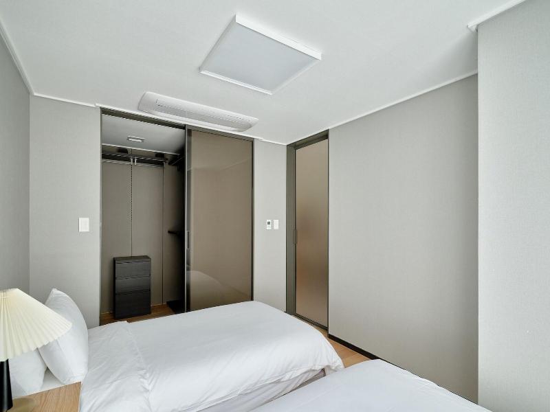 Uh Flat The Seocho image