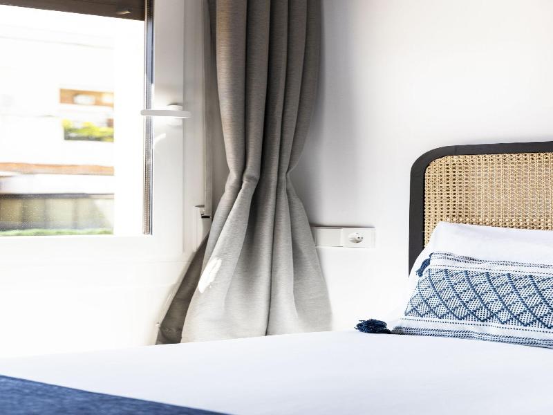 Caliu Apartments Barcelona Camp Nou image