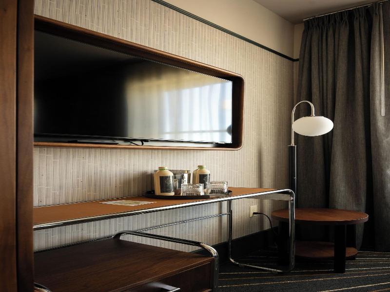 The Flat Iron Hotel image
