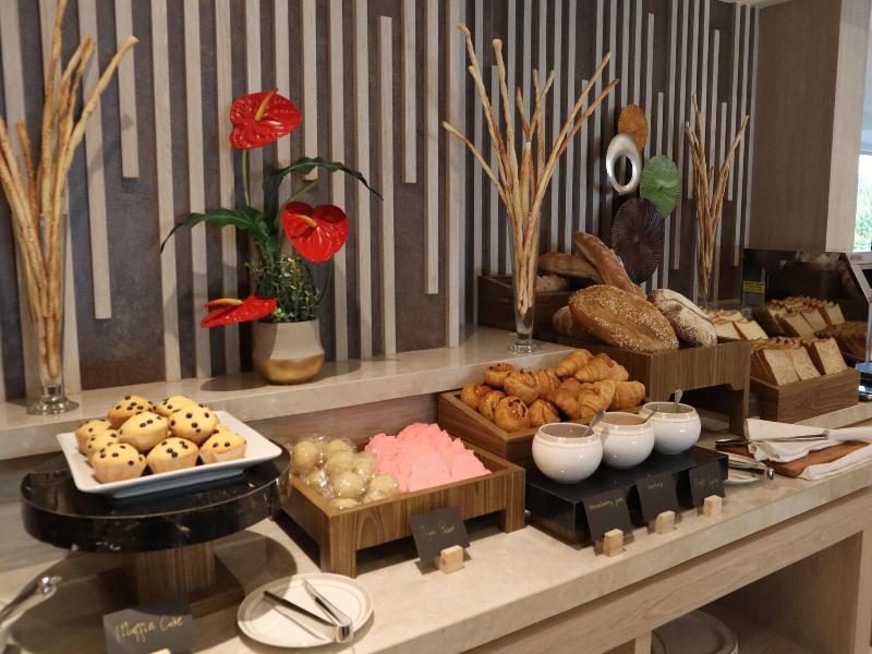 Dream Of Aventus Hotel Kuta image