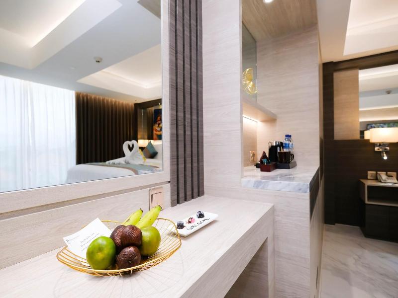 Dream Of Aventus Hotel Kuta image