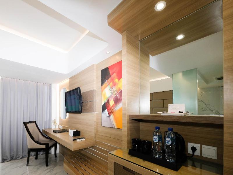 Dream Of Aventus Hotel Kuta image