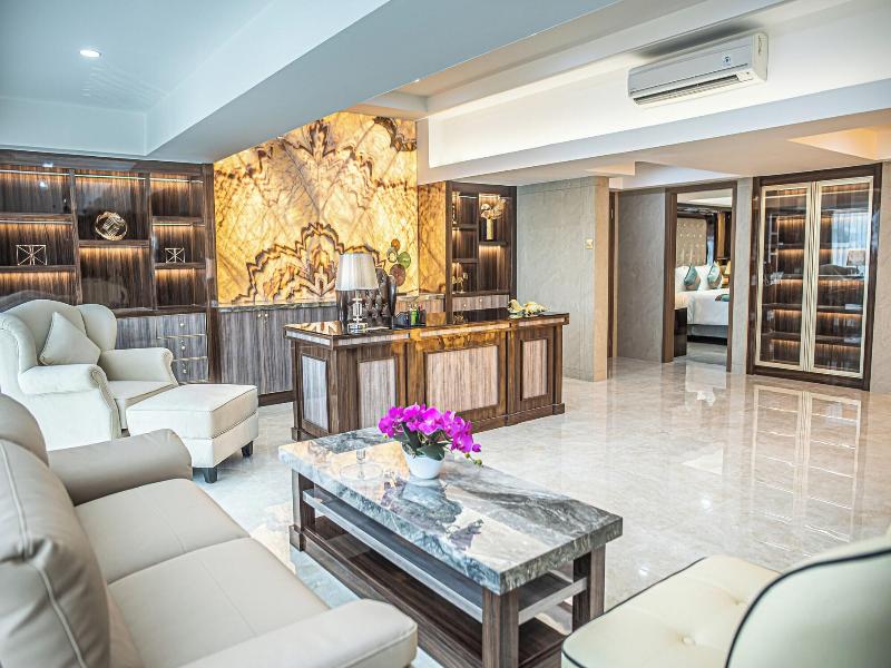 Dream Of Aventus Hotel Kuta image