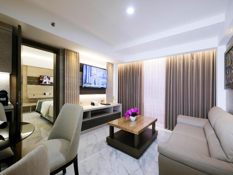 Dream Of Aventus Hotel Kuta image