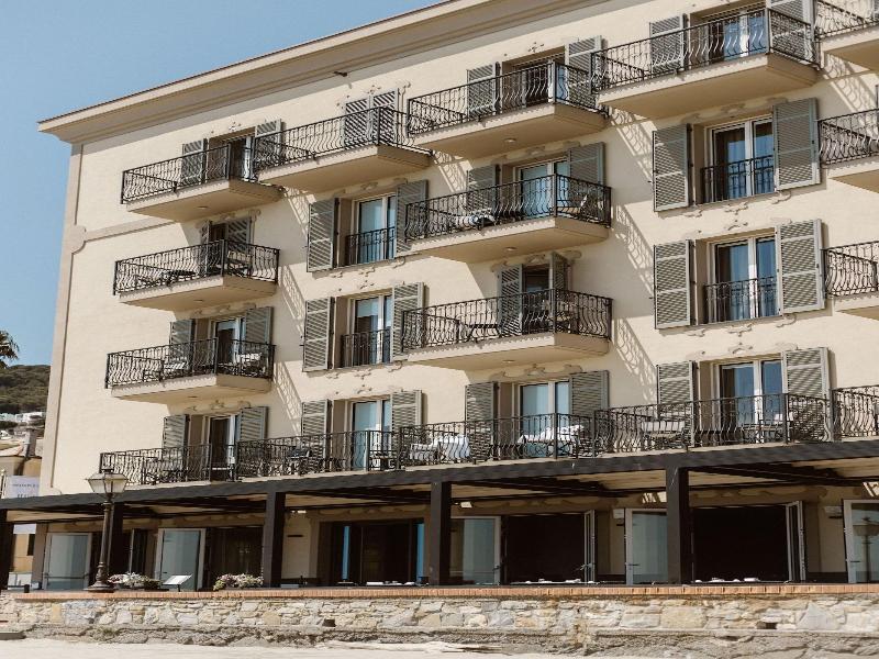 Hotel Windsor image