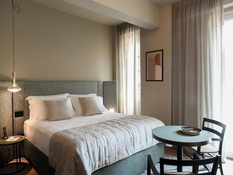 Hotel Windsor image