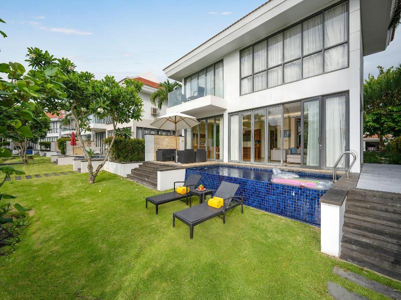 Danang Ocean Beach Villa image