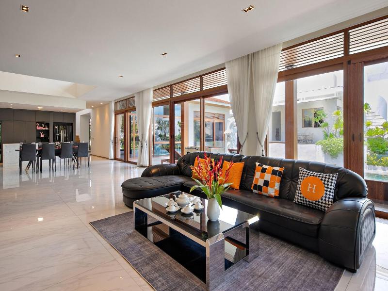 Danang Ocean Beach Villa image