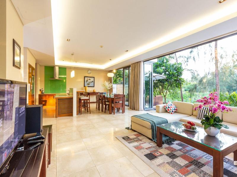 Danang Ocean Beach Villa image