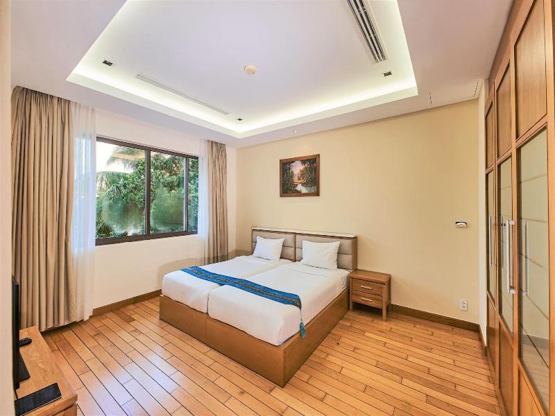 Danang Ocean Beach Villa image