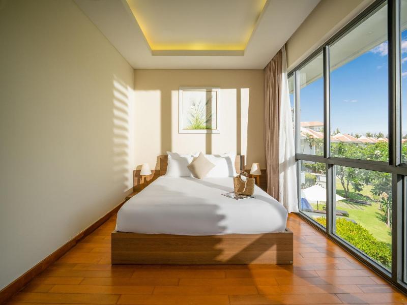 Danang Ocean Beach Villa image
