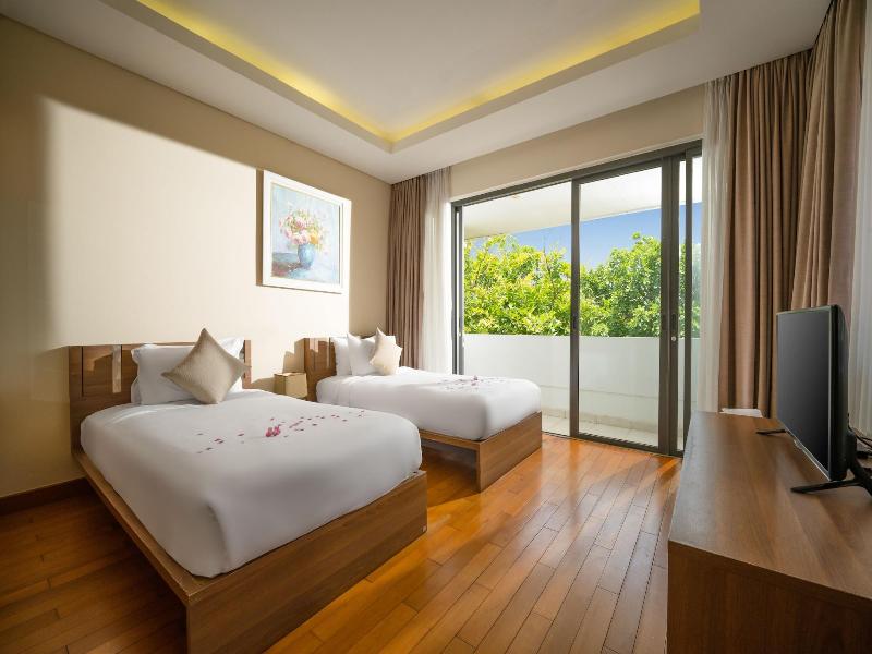 Danang Ocean Beach Villa image