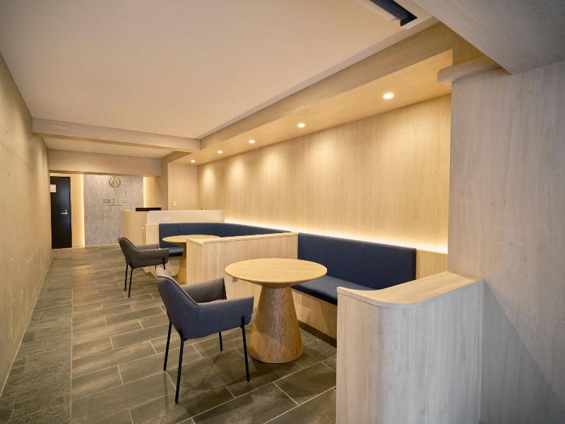 Uh Suite Namba Station image