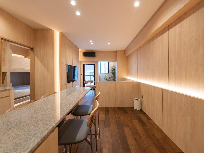 Uh Suite Namba Station image
