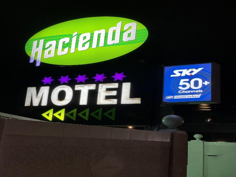 Hacienda Motor Lodge image