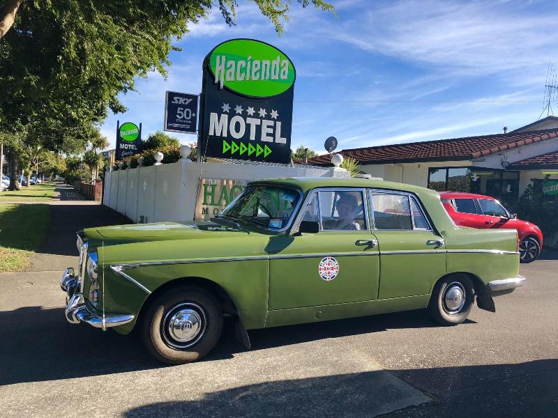 Hacienda Motor Lodge image