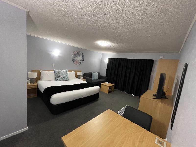 Hacienda Motor Lodge image