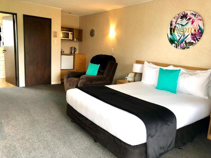 Hacienda Motor Lodge image