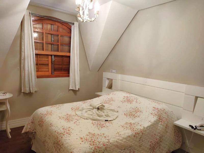 Pousada Chateau Dos Fontes image