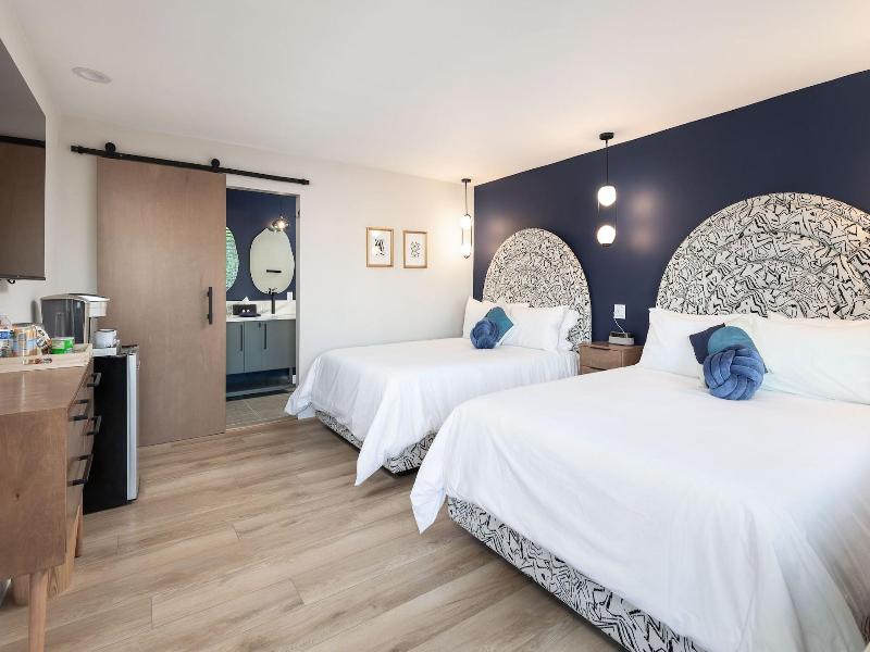 California Inn image
