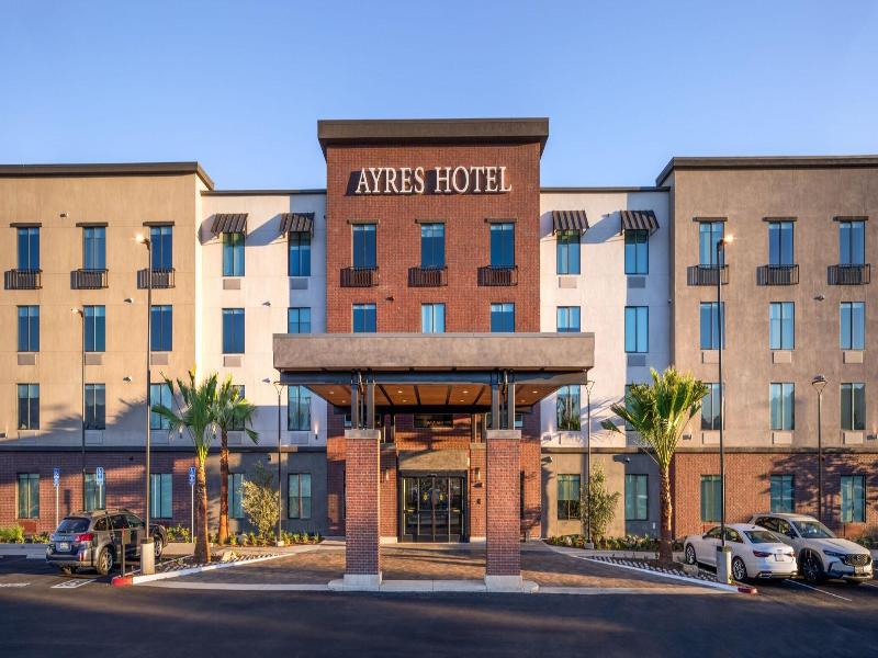Ayres Hotel Rialto Fontana image