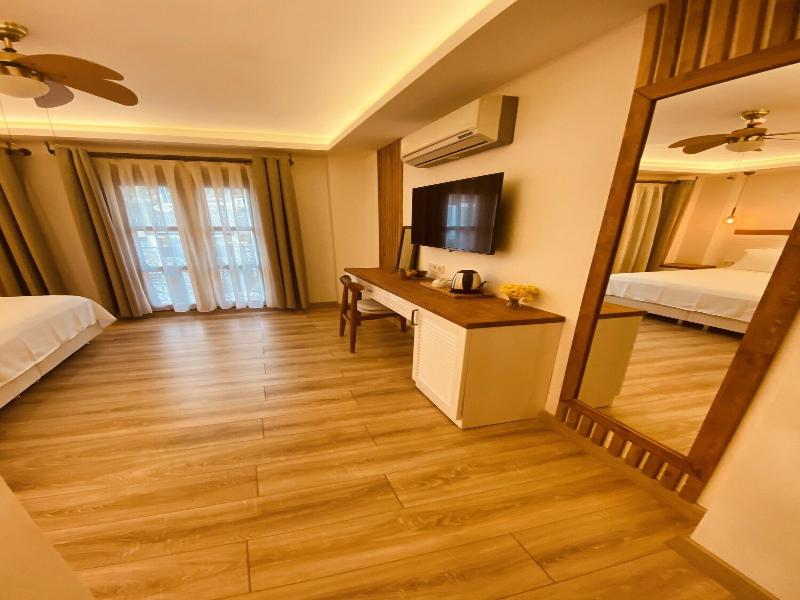 In Ephesus Otel And Art Galery image