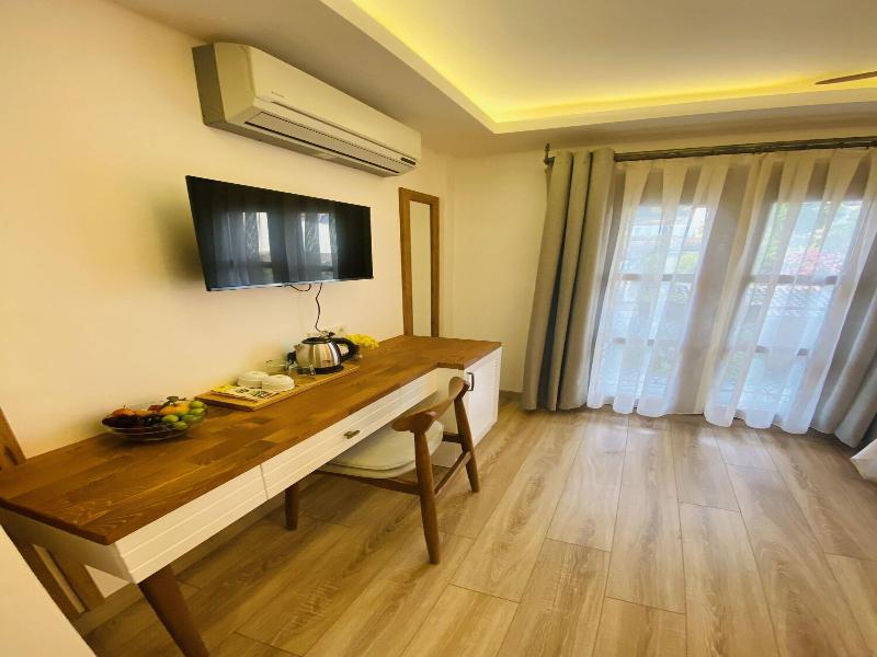 In Ephesus Otel And Art Galery image